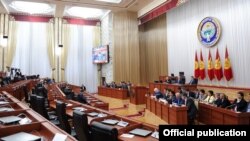 Зал заседаний Жогорку Кенеша. 