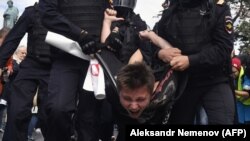 Пратэсты ў Маскве ў жніўні 2019 году. 