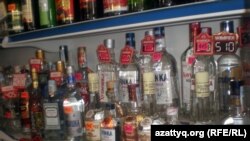 Выпивать каждый вечер в будние дни, несмотря на то, что утром на работу, а в выходные выезжать на лоно природы с изрядным запасом алкоголя, – все это стало одним из «национальных видов спорта»