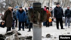 Краматорськ, 10 лютого 2015 року. Внаслідок ракетного обстрілу міста з боку російських гібридних сил тоді загинули 15 людей і 15 були поранені 