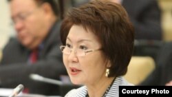 Қазақстан парламенті сенатының депутаты Светлана Жалмағамбетова. 