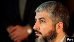 خالد مشعل، رییس تشکیلات سیاسی حماس، در سوریه ساکن است و محمود عباس برای حل مشکل دولت حماس با وی دیدار می کند.