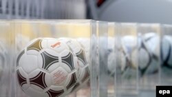 Відбувся символічний матч між командою латвійських депутатів і об’єднаною командою посольств України і Польщі та діаспор цих країн