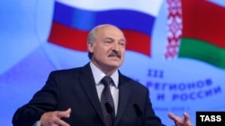Аляксандар Лукашэнка, архіўнае фота