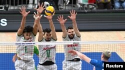 Момент от играта на българския национален отбор в събота.