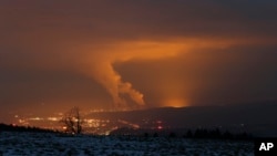 نمایی از ترکیب آلودگی نوری با آلودگی هوا در منطقه‌ای در اروپای شرقی، ۲۰۱۶