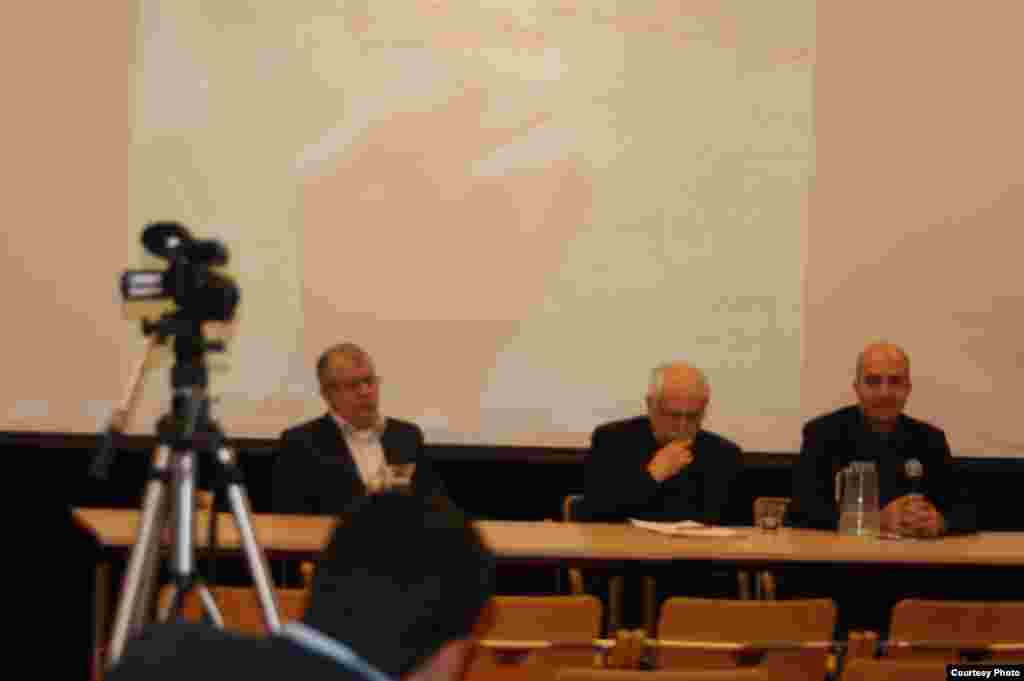 برگزاری مراسم تا رفع حصر در آمستردام