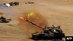 Израилдин Газага ок атып жаткан танкы. 24-июль, 2014-жыл.
