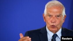 За словами Жозепа Борреля, і Лавров зможе повернутися до Кремля і повідомити, що ЄС і ОБСЄ «залишаються об’єднаними у засудженні щодо агресивної, протиправної поведінки Росії»