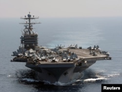 АКШнын "Аврам Линкольн" кемеси Иран жабарын эскерткен Ормуз кысыгынан жакында өткөн.