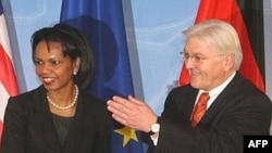 وزیران امور خارجه آلمان و آمریکا در جلسه نشست قدرت های جهانی درباره برنامه هسته ای ایران