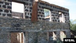 После августа 2008 года село оказалось почти полностью разрушенным