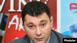 пресс-секретарь правящей Республиканской партии Армении (РПА) Эдуард Шармазанов (архив)