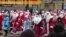 У Харкові сотні Дідів Морозів пройшли ходою