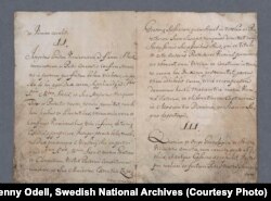 Друга і третя сторінки скороченого перекладу латинською мовою статей договору між Пилипом Орликом і козацькою старшиною й козаками, без преамбули й присяги гетьмана. Саме на них відкритий документ, виставлений нині в Софії Київській