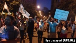 قیام «زباله» در بیروت