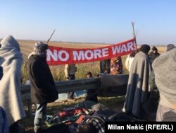 Переселенцы на границе Сербии и Хорватии