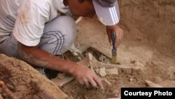 Ысык-Көл. Кан-Дөбөдөгү археологиялык табылга. (Сүрөттөр тарыхчы Кубатбек Табалдиевден алынды)  