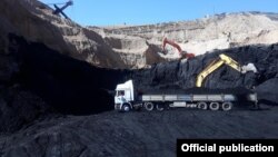 Кара-Кече көмүр кени. Иллюстрациялык сүрөт.