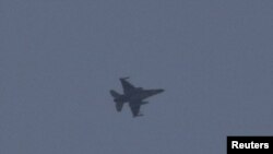 ارتش اسرائیل همزمان در بیانیه‌هایی اعلام کرده است که «حملات علیه هدف‌های ایرانی در سوریه» انجام می‌شود