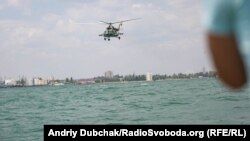 Мі-8 над морем біля Одеси