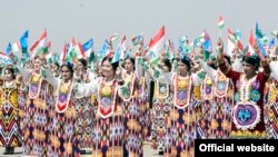 Встреча Шавката Мирзиёева в аэропорту Душанбе