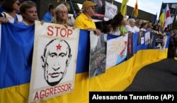 Під час акції проти збройної агресії Росії щодо України біля російського посольства в Італії. Рим, 10 жовтня 2022 року