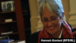 جوان بائز در پراگ