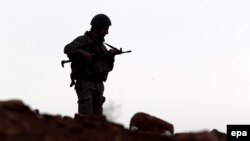 سرباز ترک در مرز سوریه