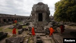 Бангкок менен Пномпен  жүздөн ашык жылдан бери храм комплекстери турган аймакты талашып келет.