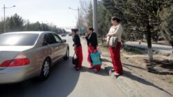 Türkmenistan: Çäklendirmeler hususy taksileriň işini bökdeýär
