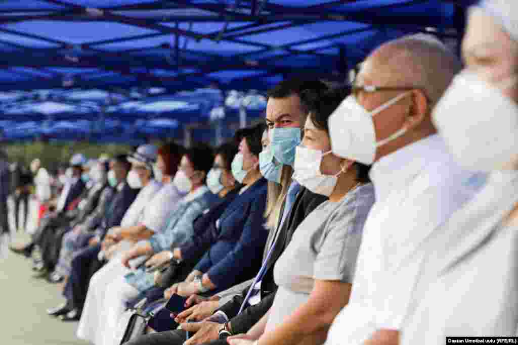 Салтанатка келген коноктор.&nbsp;