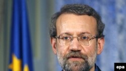 علی لاریجانی می گوید که آمریکا از مذاکره برای پایان دادن به بحران هسته ای ایران طفره می رود.