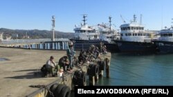 На пресс-конференции прозвучал ставший стандартным перечень проблем, который оглашается последние годы на каждой презентации каждой новой организации