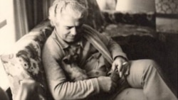  سالگرد درگذشت احمد شاملو؛ بانی شعر سپید