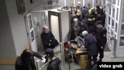 Активистларны, журналистларны мәхкәмәгә тикшереп кертәләр