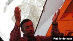 فرشاد خلیلی