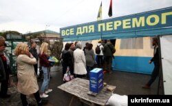 Намет «Все для перемоги» на майдані Свободи у Харкові, 12 травня 2019 року