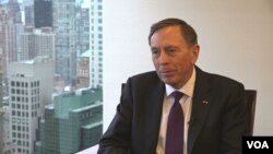 ژنرال دیوید پترائوس- عکس آرشیوی