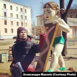 Паэт Віктар Жыбуль. Фота Аляксандры Макавік