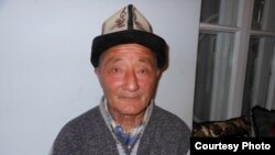 Эркин Раыимбердиев. Ош шаарынын Төлөйкөн айылы. Апрель, 2012