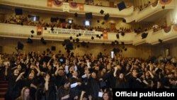 Ավարտական հանդիսություն Հայաստանի Ամերիկյան համալսարանում, արխիվ