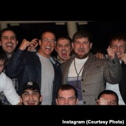 Жан Клод Вандам бо Рамазон Қодиров, раҳбари Чеченистон