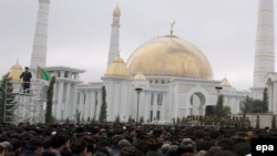 Türkmenistan esasan musulman ilatly dünýewi ýurt. 