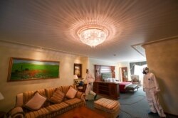 Дезінфекція в готелі проти коронавірусу, Приштина, Косово, фото 16 березня 2020 року