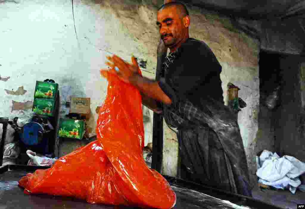 Афганистан. Вот как в Герате готовят знаменитые &quot;петушки&quot; на палочках