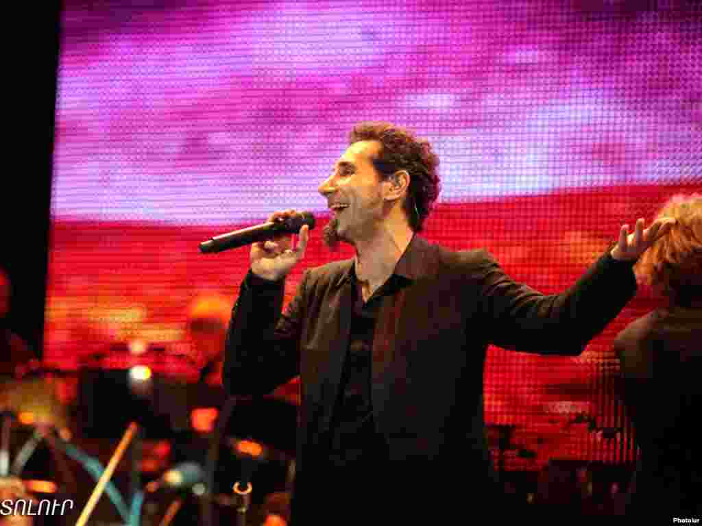 Armenia -- World known rock-star of Armenian origin Serj Tankian gives a concert in Yerevan, 14Aug2011 - Armenia -- World known rock-star of Armenian origin Serj Tankian gives a concert in Yerevan, 14Aug2011
