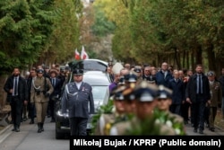 Падчас цырымоніі луналі польскі і беларускі нацыянальныя сьцягі