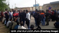 کارگران نیشکر هفت تپه خواستار آزادی بازداشت شدگان روز یکشنبه در شهر شوش هستند