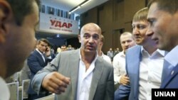 Ігор Кононенко, народний депутат від фракції «Блок Петра Порошенка», під час другого етапу XII позачергового з'їзду політичної партії «Блок Петра Порошенка «Солідарність» в Києві, серпень 2015 року